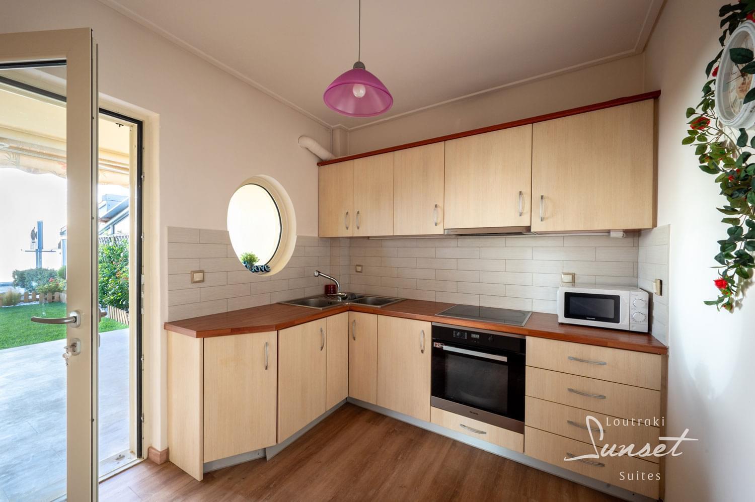 Loutraki Sea Sunset Apartment Ngoại thất bức ảnh